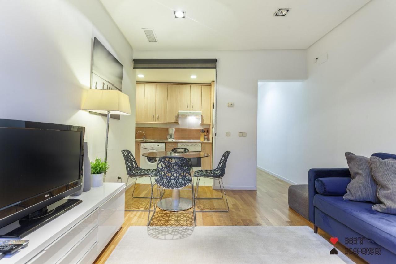 Mit House Puerta Del Sol III En Madrid Leilighet Eksteriør bilde