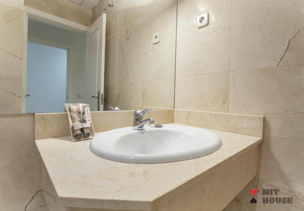 Mit House Puerta Del Sol III En Madrid Leilighet Eksteriør bilde